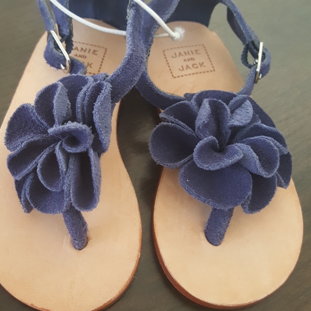 Janie and jack NEW navy leather flip flop size 5